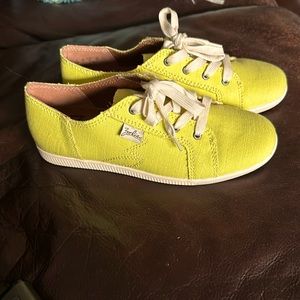 New. Never worn. Zodiac Love casual lace up sneakers/shoes.